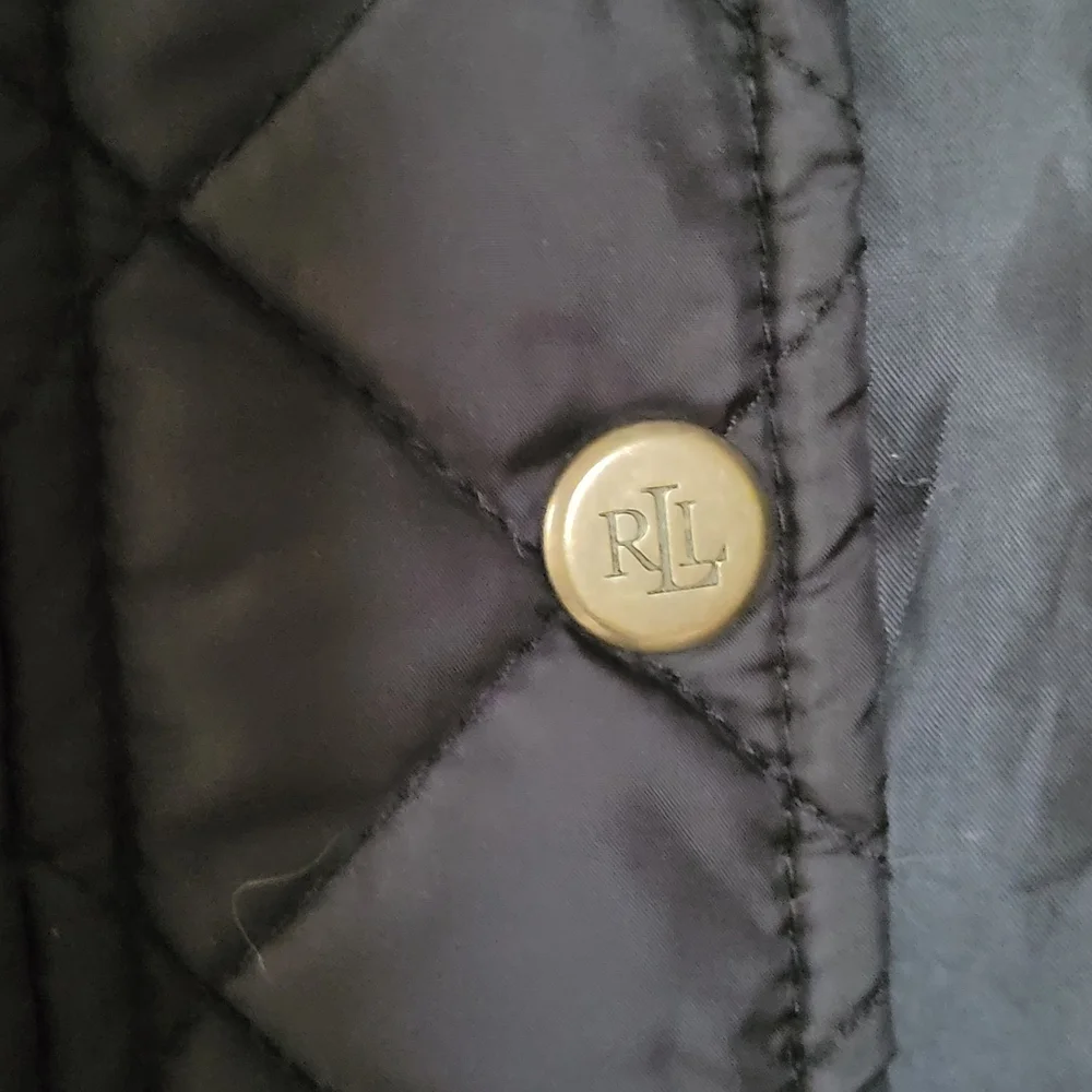 Lauren Ralph Lauren Black Quilted Vest with Crest - Picture 5 of 8